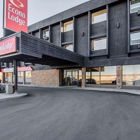 Econo Lodge Lloydminster Exterior photo